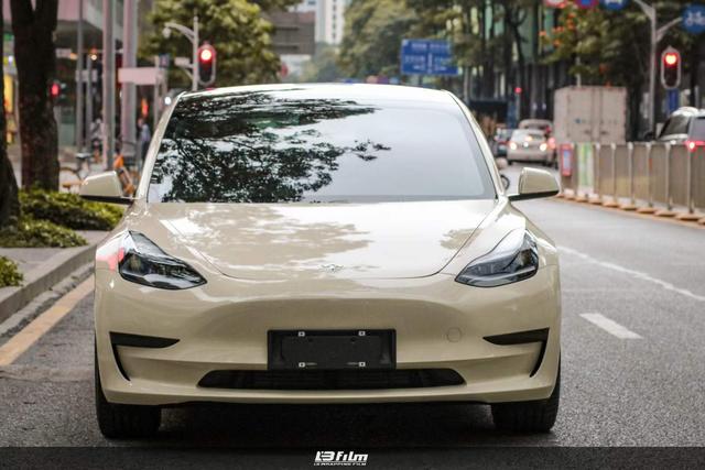 特斯拉-model  3全车LB改色膜高亮卡其米兰