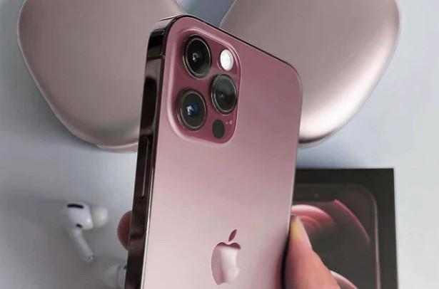 真13香：iPhone 13没信号也能打电话？不止如此