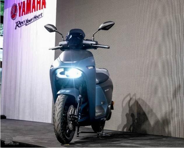 图文 最大马力10hp 手机互联智能仪表盘 不输150踏板的雅马哈电动车 手机屏幕仪表盘是什么车 Www Fjrhs Com