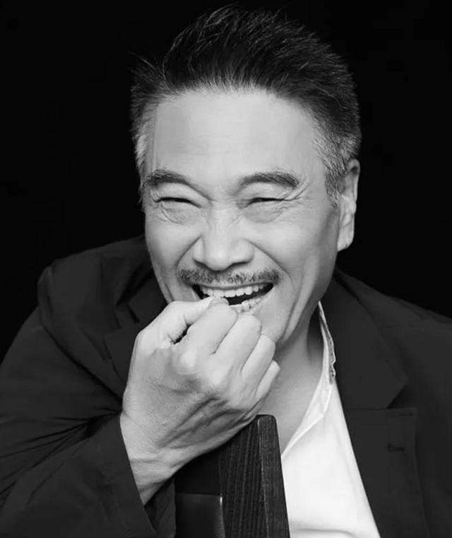 香港著名影星吴孟达去世香港演员吴孟达逝世