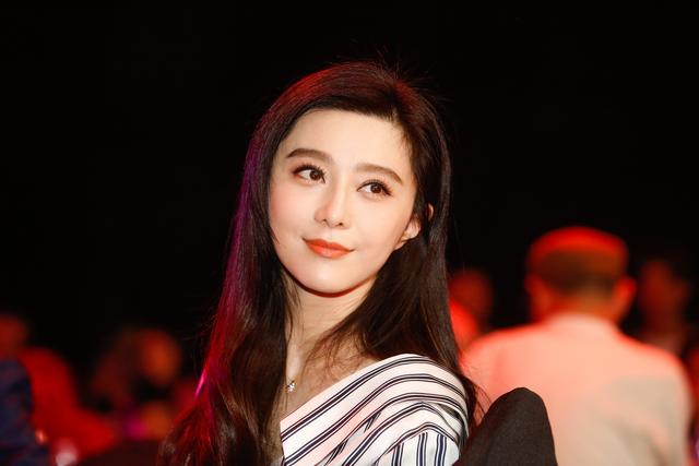 范冰冰身高体重是多少(范冰冰身高体重有多少)