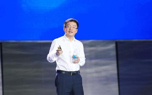 辽宁首富诞生记：40岁创业，72岁赚得450亿元身家，第八次登顶