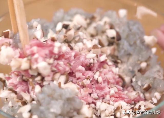 孩子爱吃的腐竹鲜肉卷，外焦里嫩，荤素搭配，吃了一次还想吃