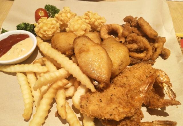 脸上皱纹多不能吃盐吗？建议：若想皱纹减少，尽量少吃3种食物