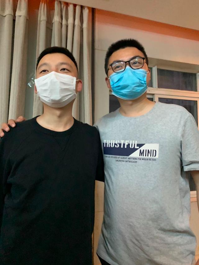 河南开封一大学生活剥父母