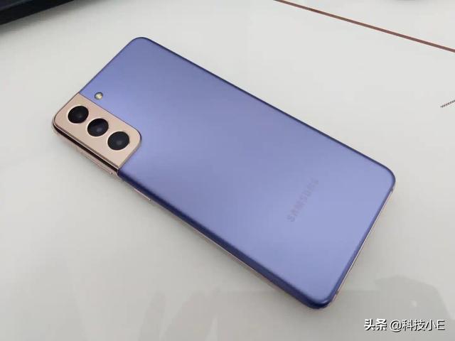 从4999跌至3699元，骁龙888+IP68防水，三星旗舰双11售价大跳水