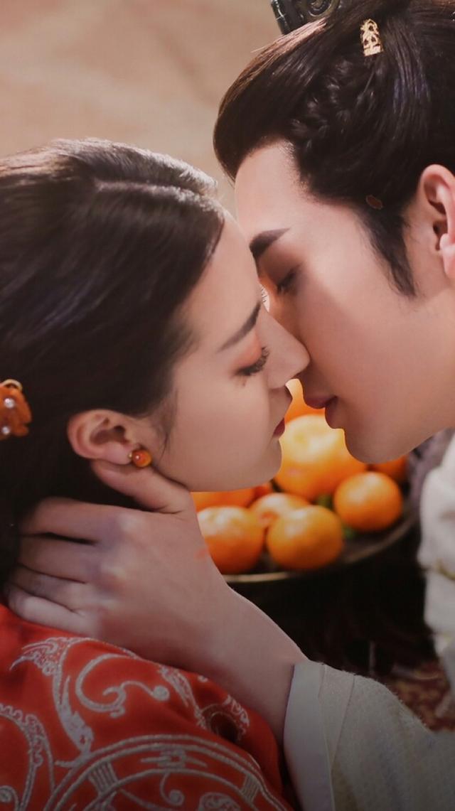 迪丽热巴老公是谁呀:“顶流小花”迪丽热巴的迷离情史，和她生命中的6个男人