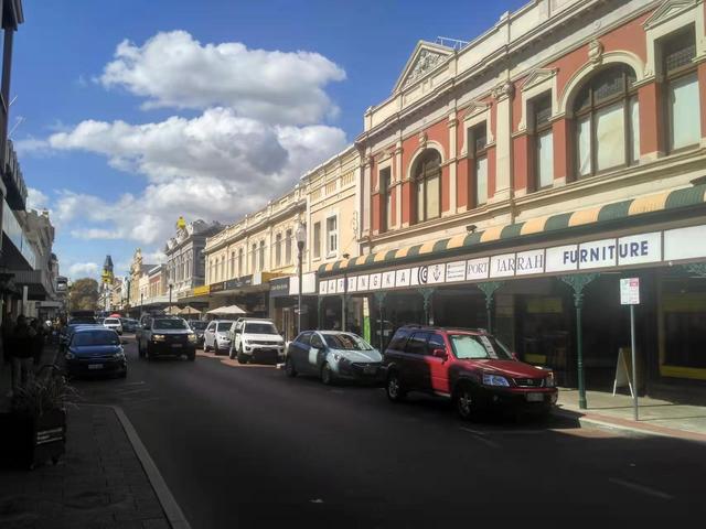 比起悉尼和墨尔本 澳洲西部的这座小镇 让我感受到了纯正的澳洲风情