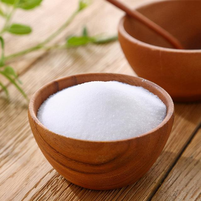 吃盐越少越好？重口味虽然会影响健康，但不吃盐会更严重