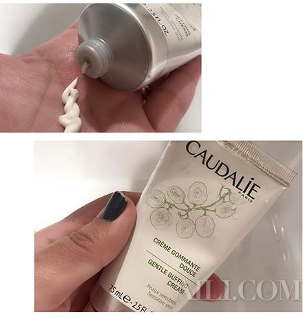 胳膊肘上起了一片一片的像鸡皮疙瘩