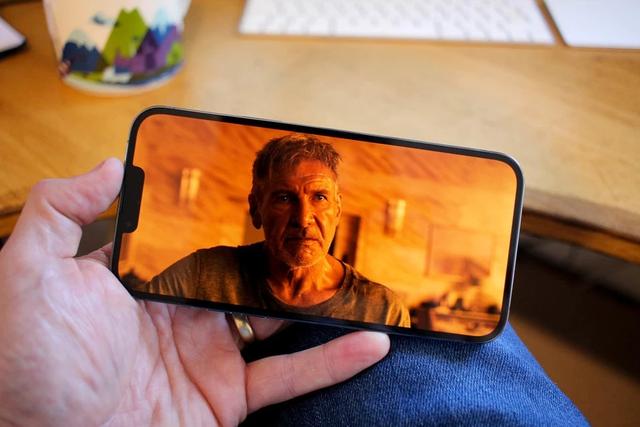 苹果一招“瞒天过海”真香！iPhone13Pro/ProMax省电的秘密是低刷