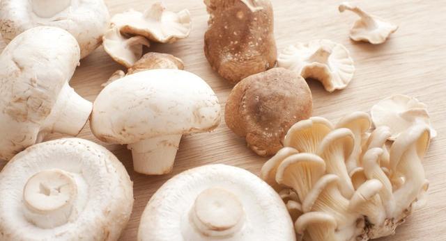大规模研究表明：多吃蘑菇与癌症风险降低有关，尤其是乳腺癌
