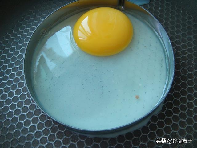 煎蛋用什么油煎（有油煎蛋和无油煎蛋）