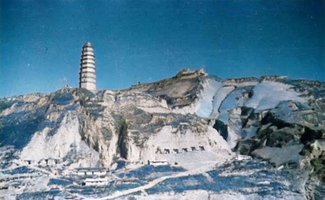 蔣介石到延安 參觀毛主席的窯洞後失眠 敗退時說 最後悔去延安 Kks資訊網