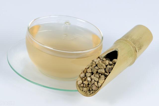 不要轻信偏方！中药肝毒性的说法是怎么来的？西药一定无害吗？