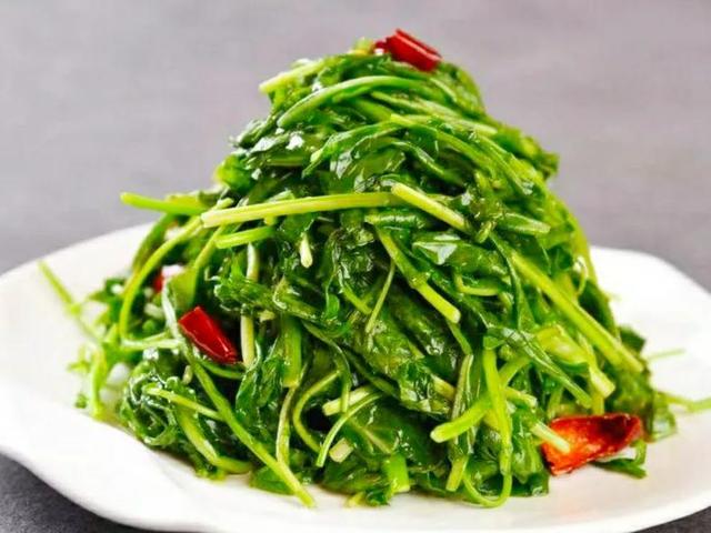 立冬后记得给孩子吃6种食物，对眼睛好，价格不高，人人买得起