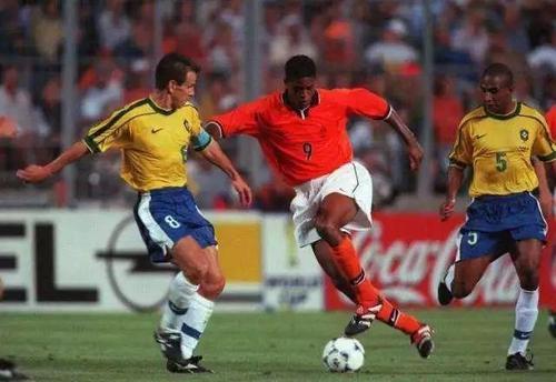 98年世界杯 罗纳尔多PK克鲁伊维特 荷兰和巴西的差距在哪