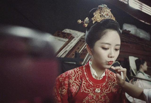 戏外钟汉良爱上谭松韵(钟汉良谭松韵跳舞视频)