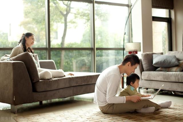 孩子身上有这四种表现时，家长们别不在意，说明他们正在变自卑