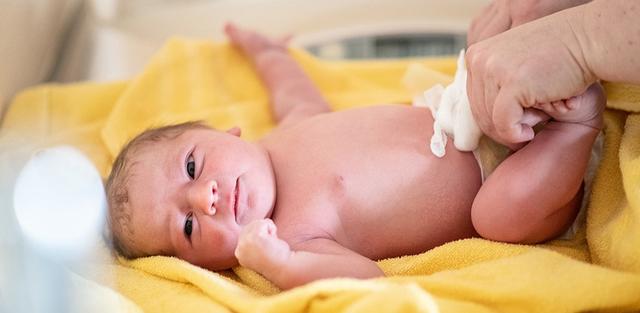 德国老公两次陪产，被迫签发生死状，中国妈妈连创两个顺产奇迹