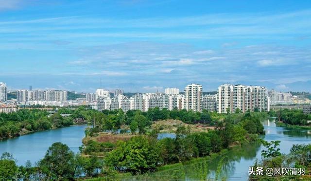 四川最“吃香”的3市，人口多产业强，百强里成都不再“独秀”