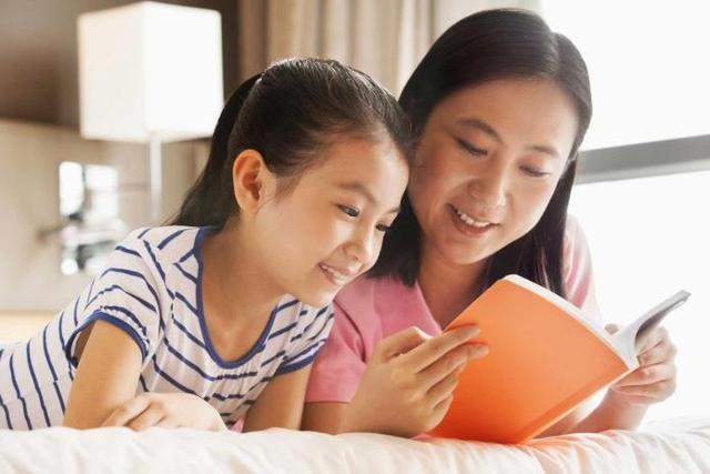 脸皮厚的孩子，反而会更积极地面对生活，适当给孩子多些安慰