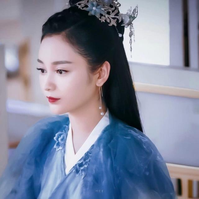 这6个明星明明是纯天然，却像极了整容脸，你看走眼几个？