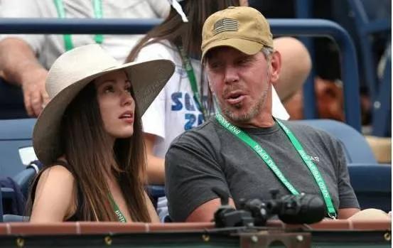 甲骨文总裁埃里森：你没有退学，所以你成不了亿万富翁