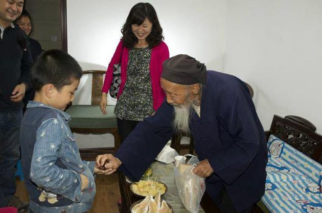 没去过医院！104岁无疾而终的道长：长寿不难，难的是健康长寿