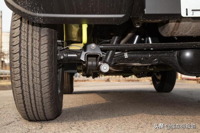 新车 | 1.5升动力+分时四驱，铃木吉姆尼国六版到港，售价32.88万元