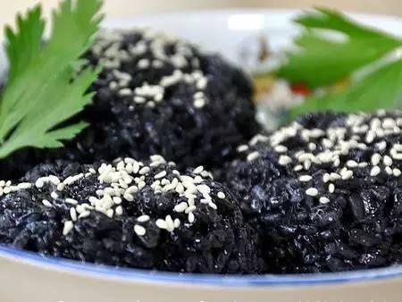 必吃的安徽美食，并分享做法。看看就馋，吃货请收好！