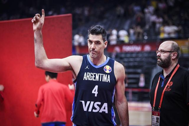 歷史首人！39歲斯科拉狂砍28分13籃板，阿根廷80-66淘汰法國