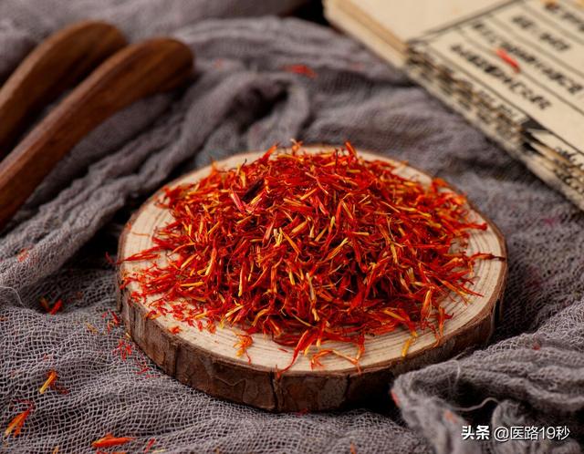 舌头上有瘀点是体内堵了吗？瘀血体质有什么特点，应该怎么调理？