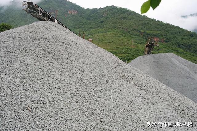 关于河卵石制砂机结构的信息