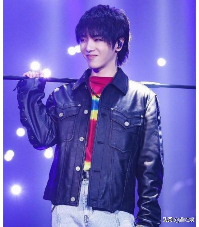「重要通告」华晨宇多少岁出道(华晨宇多少岁出道的)