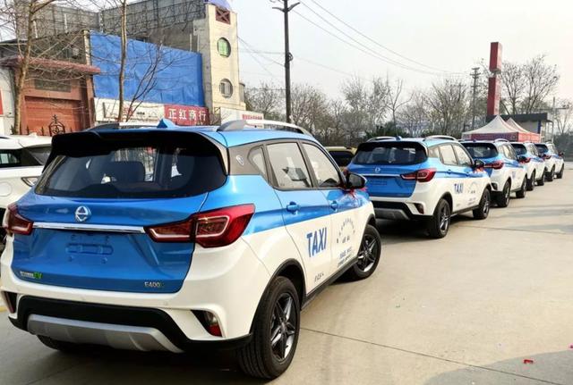 广东SUV出租车现状：乘客越坐越舒服，司机大批量转行