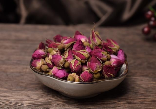 5种食物“自带”黄体酮，提议：45岁以后的女人平时多吃点