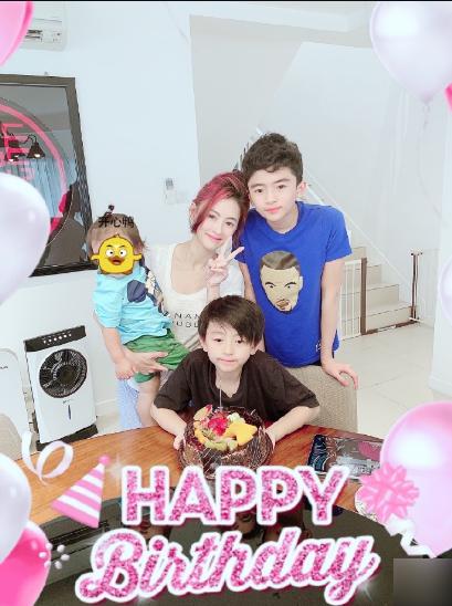 张柏芝健身豪宅抢镜，镜子曝光神秘男子全貌，身材壮硕疑似男友