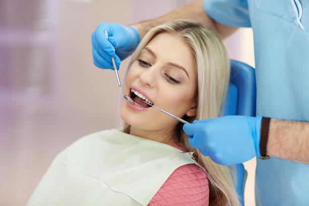 口腔保健的方法有哪些？