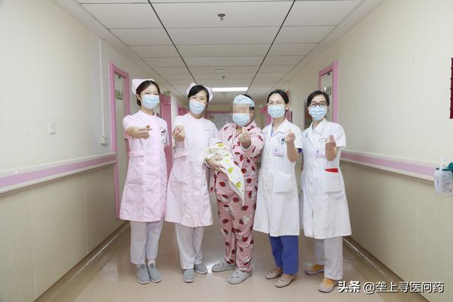 200斤三胎妈妈分娩医生从7厘米脂肪下“找娃”