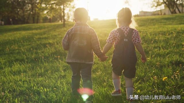 孩子玩结婚游戏，家长不必大惊小怪！相反，这是一个好时机