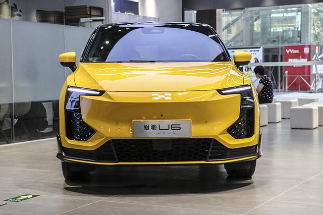 到店实拍爱驰U6 PLAY版