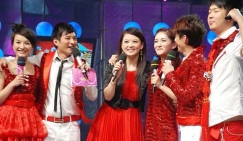 李湘简介:“湖南一姐”李湘，也走到了今天，她可曾后悔
