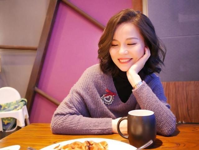 女人40岁后不想老太快？建议：牢记2多吃、2少做，利于皮肤保养