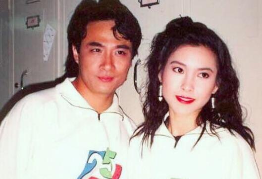 吴镇宇老婆:19年不做家务，十指不沾阳春水，做吴镇宇妻子，就是人生赢家