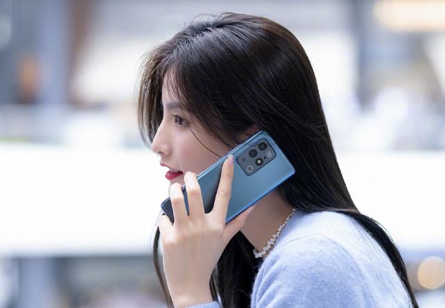 现阶段值得“捡漏”的4款旗舰手机，价格走低，买对不买错