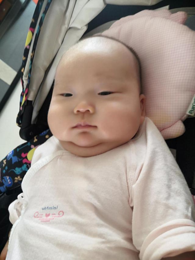 宝宝2个月25天啦