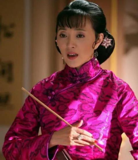 演员黄杨:经典小品女演员都去哪了？有的离世，有的模样大变，有的飞黄腾达