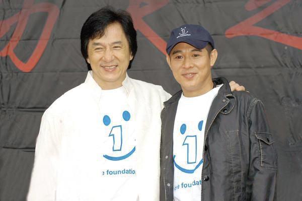 马云钱多还是明星多(马云钱多还是李嘉诚钱多)