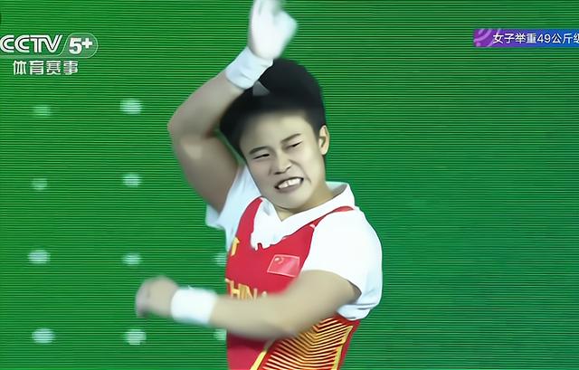惊险！侯志慧赢1公斤夺冠，兴奋蹦跳庆祝，前7都能上奥运领奖台